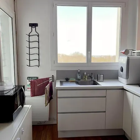Apartment Les Prairies Metro B Centre Rennes
