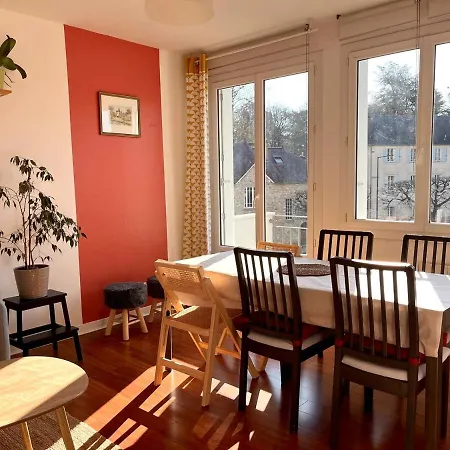 Les Prairies Metro B Centre Apartment *